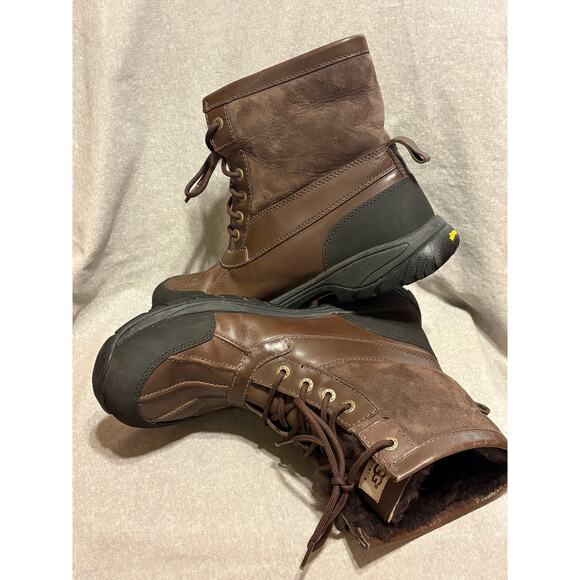 Ugg Hilgard Waterproof Leather Boots Men’s 10.5 Vibram Sole Sheepskin Lined EUC main image 6